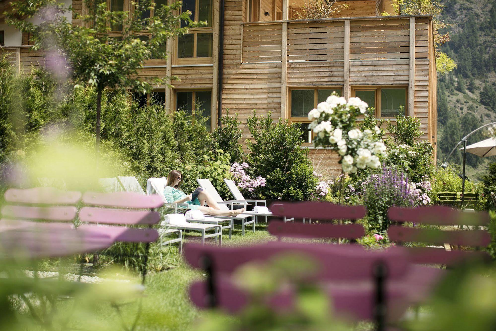 Hotel Goldene Rose Karthaus Senales/Schnals Zewnętrze zdjęcie